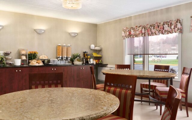 Travelodge Owen Sound ON