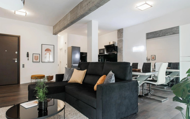 Industrial 1BR Apartment in Ampelokipoi Area by UPSTREET