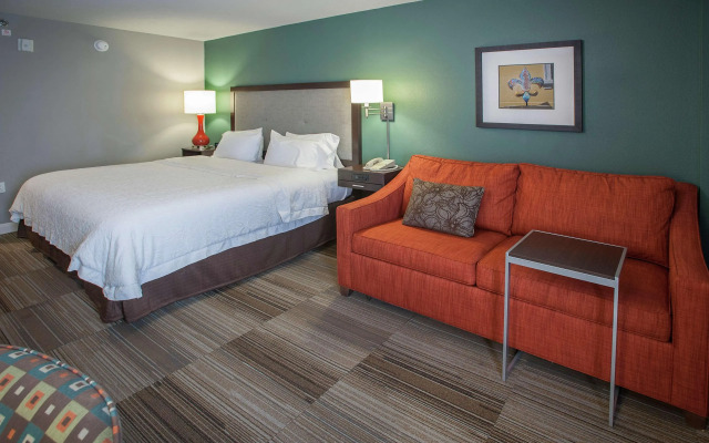 Hampton Inn New Orleans-St. Charles Ave./Garden District