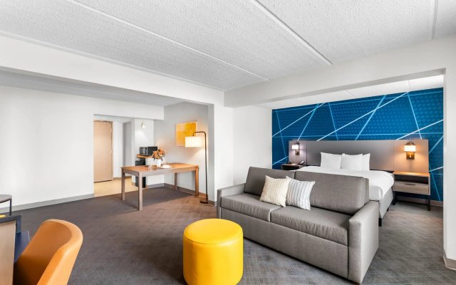 Comfort Suites Austin Airport