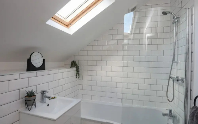 Lleiniog Cottage