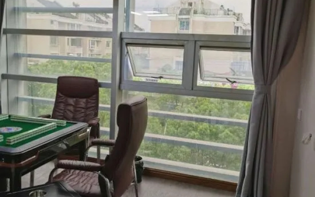Yisu Qingju (Ningbo Wangchunqiao Subway Station) – Balcony – Ningbo