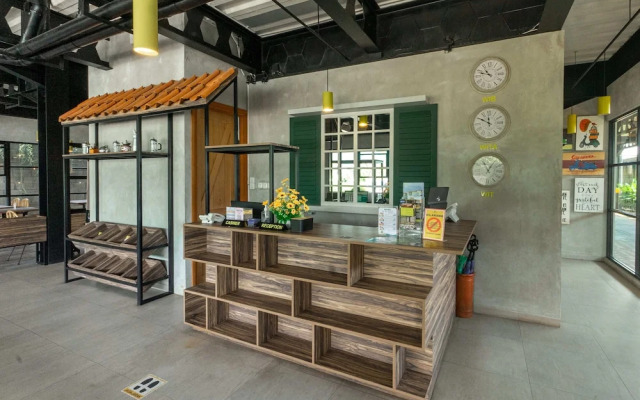 Summerville Hotel & Coffee Shop