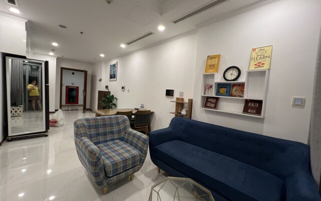 Landmark Apartment in Vinhomes Central Park