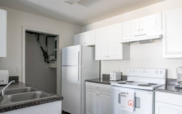 WanderJaunt - Oak Hill Apartment