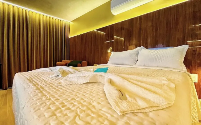 Setai Yacht Prime - By Almare