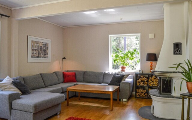 Nice Home in Mariefred With Wifi and 4 Bedrooms