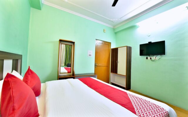 OYO 12740 Hotel Amandeep