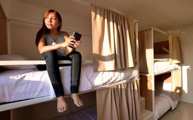 Breeze Hostel Pattaya