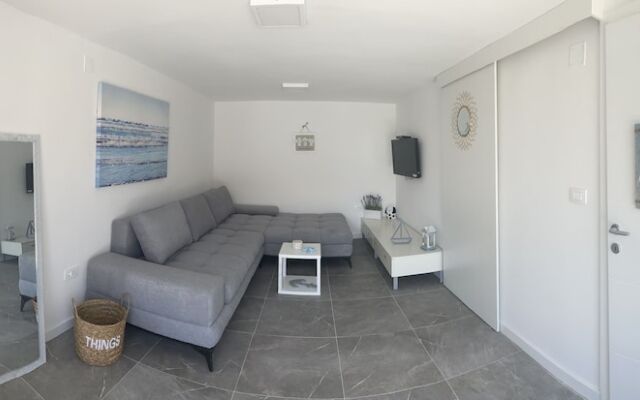 Villa Mediterra Garden & Pool