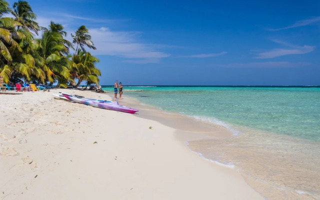 Ranguana Caye Cabanas