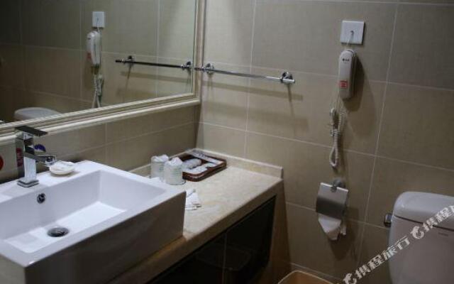 Yulong Hotel