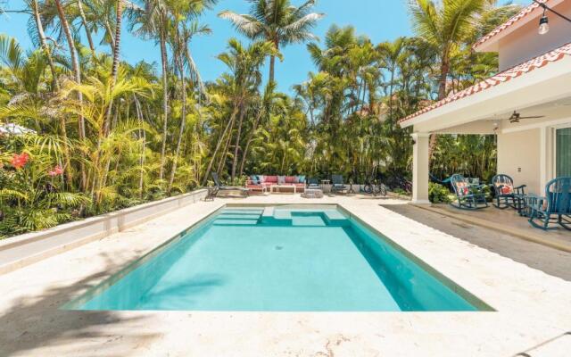 Cozy 3br-villa w Pool BBQ in Punta Cana