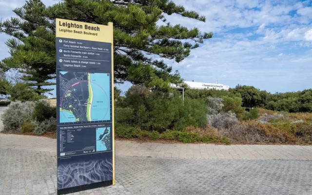 Modern Studio in Fremantle With Stunning Rooftop