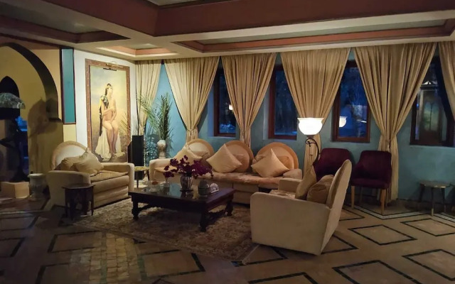 Palais Villa Oyussoud