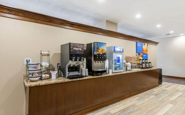 Quality Inn & Suites Event Center