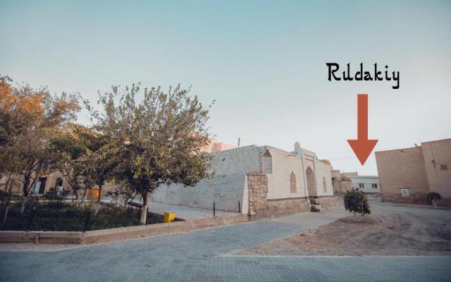 Rudakiy guest house