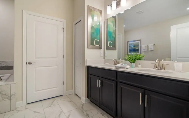 8BR ChampionsGate Pool Home wTheater