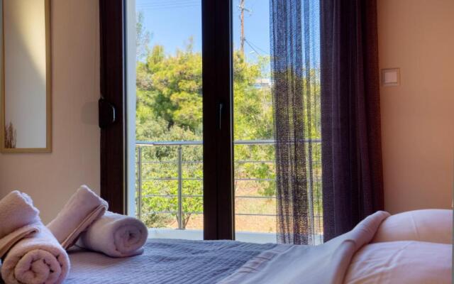 2-Bedroom, Sea-View Apartment - Balcony in Heaven!