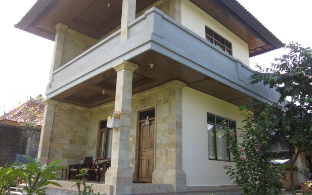 Kartika Bungalows