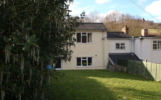 Rural Cottage With Lovely Features Such as a Warm Fireplace, Situated in Aber