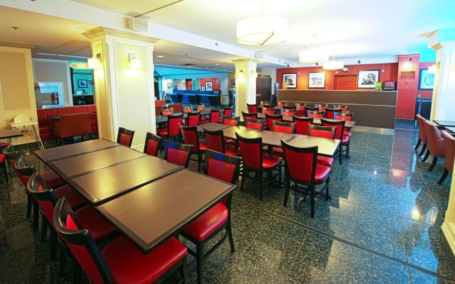 Hampton Inn by Hilton Ottawa