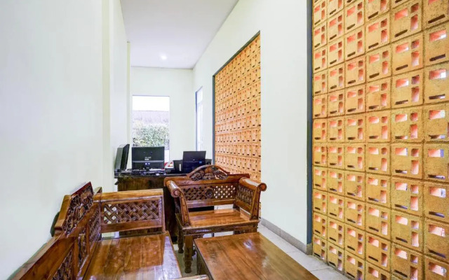 Hotel O Balige City Near Tugu Juara Monang