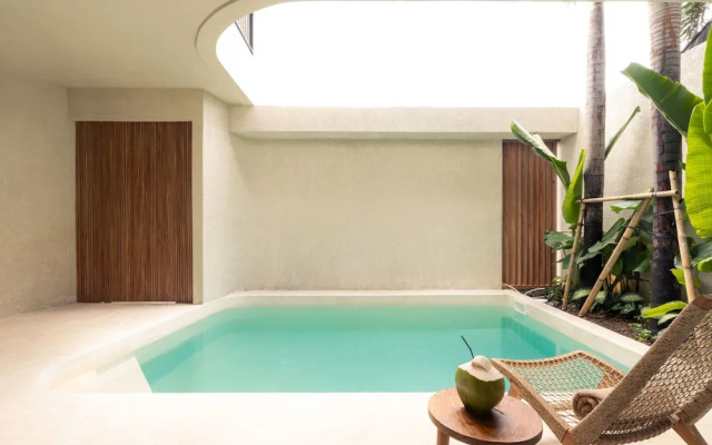 Saamu Private Luxury 3BR Villa with Pool