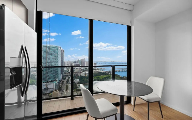 Beautiful Studio Near Bayfront Park