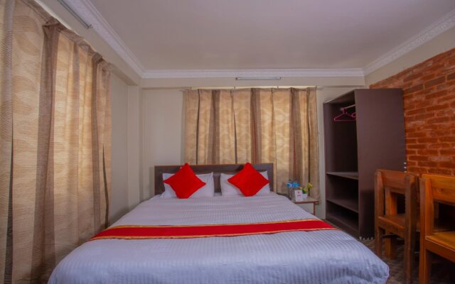 Oyo 300 Farm House Resort