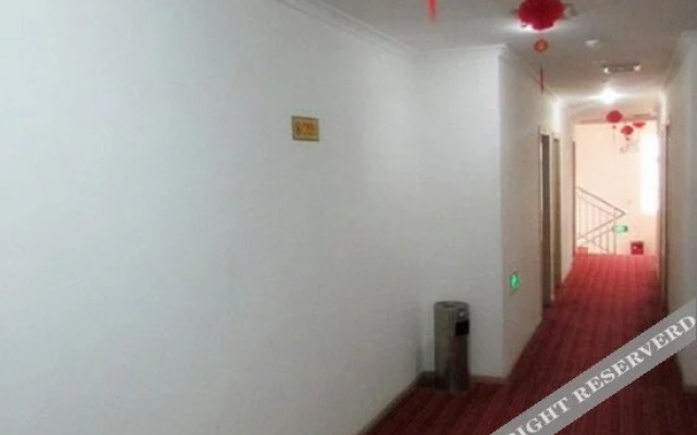 Shuangxing Hostel