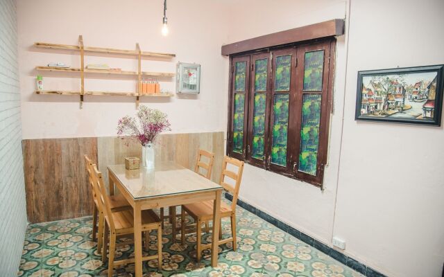 Hanah's Tiny Hanoi Homestay