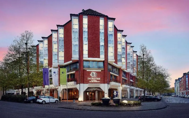 hotelImage