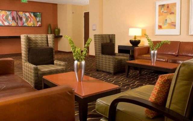 Courtyard by Marriott Los Angeles - Sherman Oaks