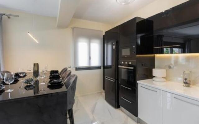Black Diamond Residence