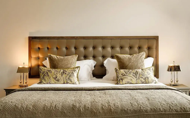 JOIVY Luxury George Street Apartments: Forth Suite
