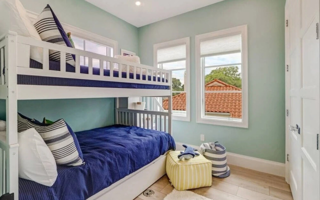 Coastal Cove by Boutiq