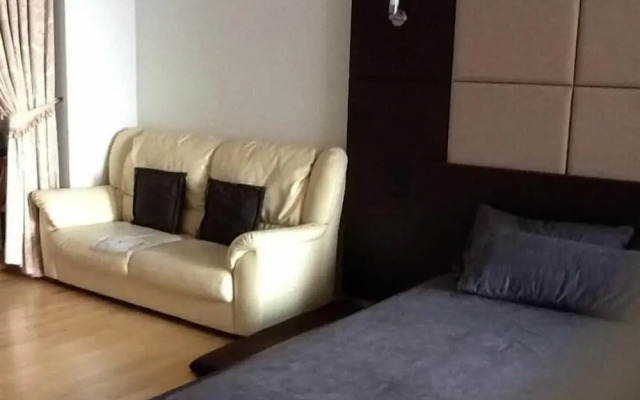 Baan Sathorn Riverfront