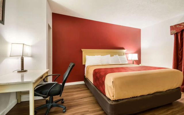 Econo Lodge Inn & Suites Lake Harmony - Pocono Mountains Area