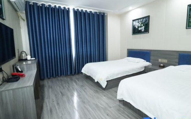Jiuding Business Hotel