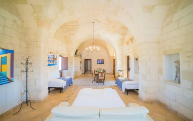 Masseria Relais Saraceno with pool