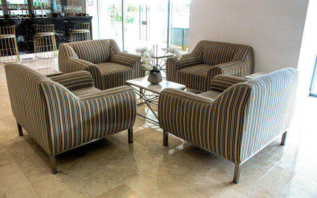 Hotel Dorado Plaza Alto Prado