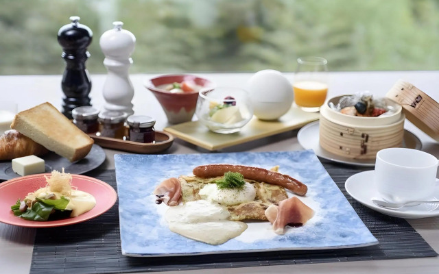 Atami SEKAIE
