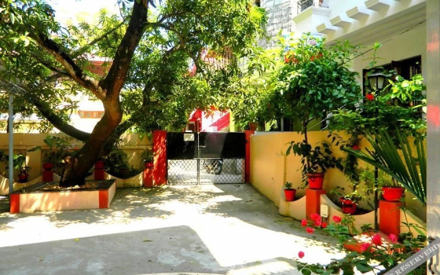 Fort Garden Residency