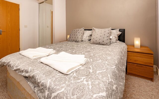 Royale Blenheim Apartment