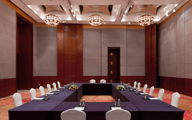 Crowne Plaza Chongqing Jiefangbei(Formerly InterContinental Chongqing)