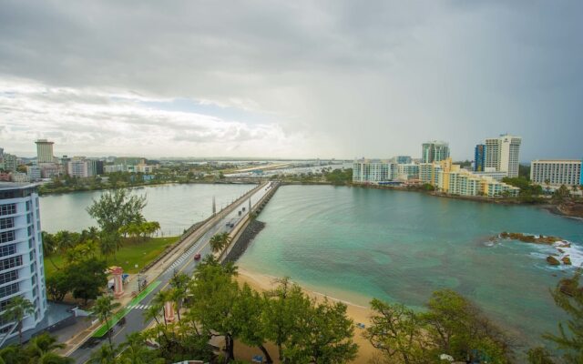 San Juan Condado Plaza, Curio Collection by Hilton