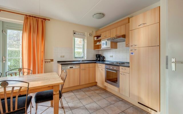 Thatched Villa With Dishwasher, sea at 1 km. in Domburg