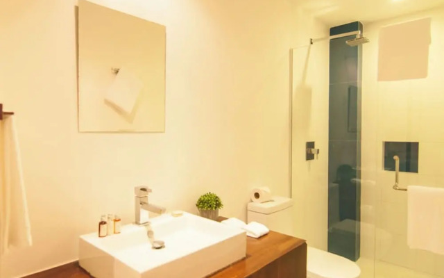 Kuxtal 3 Bedroom Downtown Apartment