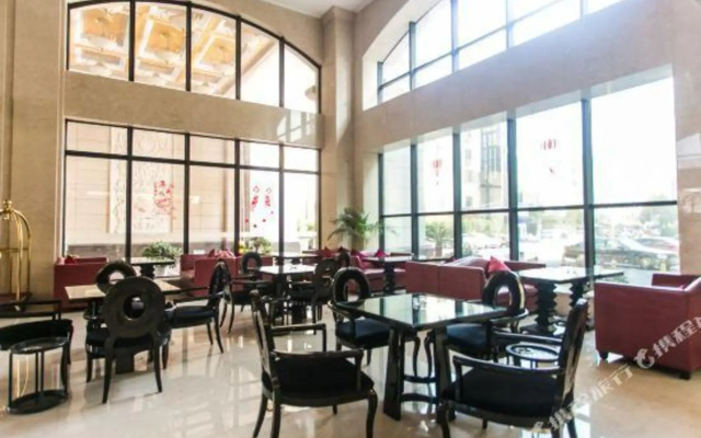 Four Seasons Garden Hotel & Resorts